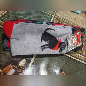FRIENDS Gray Socks with Black Dog Design